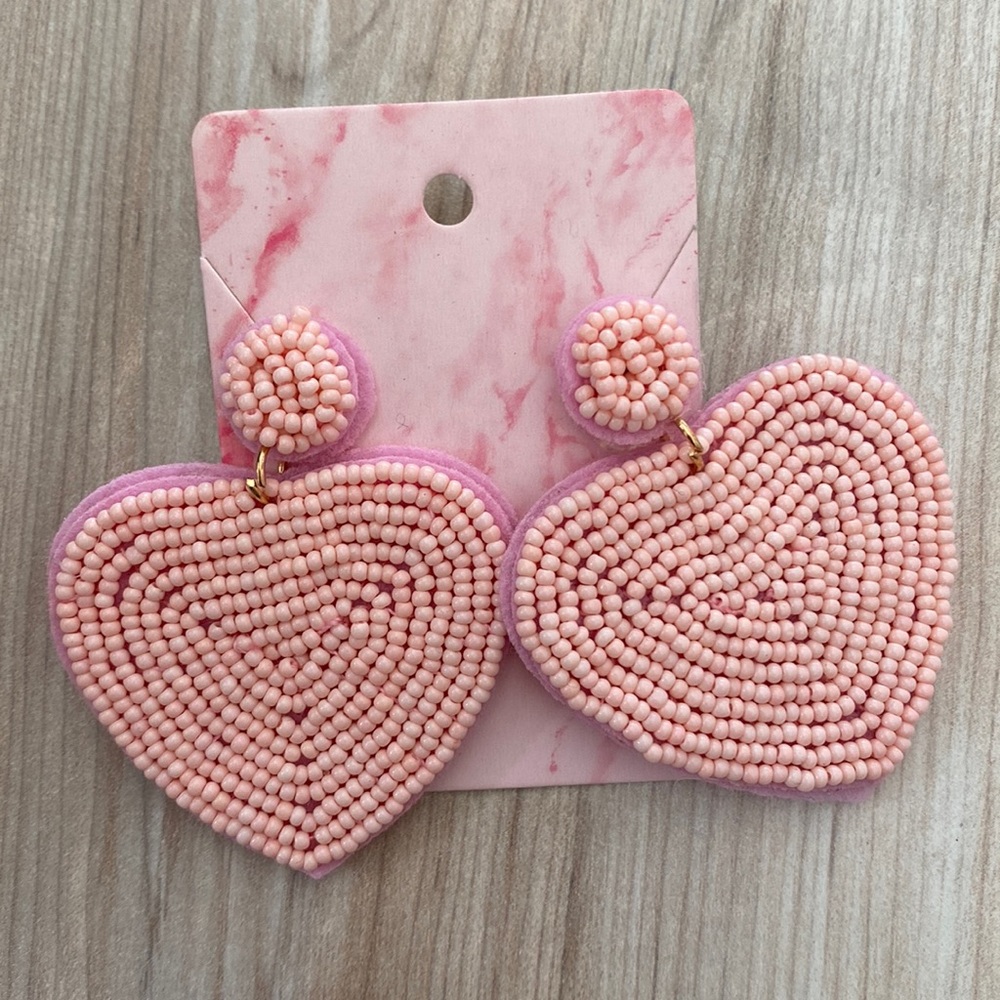 ❤️ Pink Heart Drop Beaded Earrings NWOT